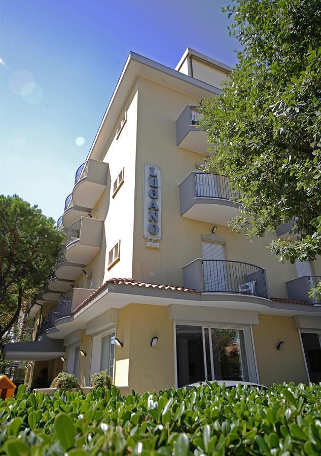 Hotel Lugano Riccione Esterno foto